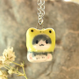 Gray Frog-Cat Porcelain Necklace - Happy Face